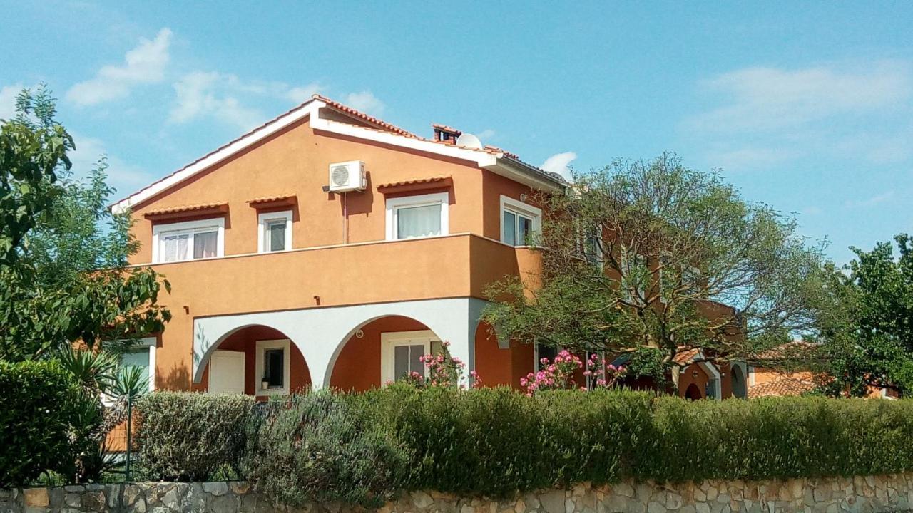 Apartman Perci Vrh Tar-Vabriga Esterno foto